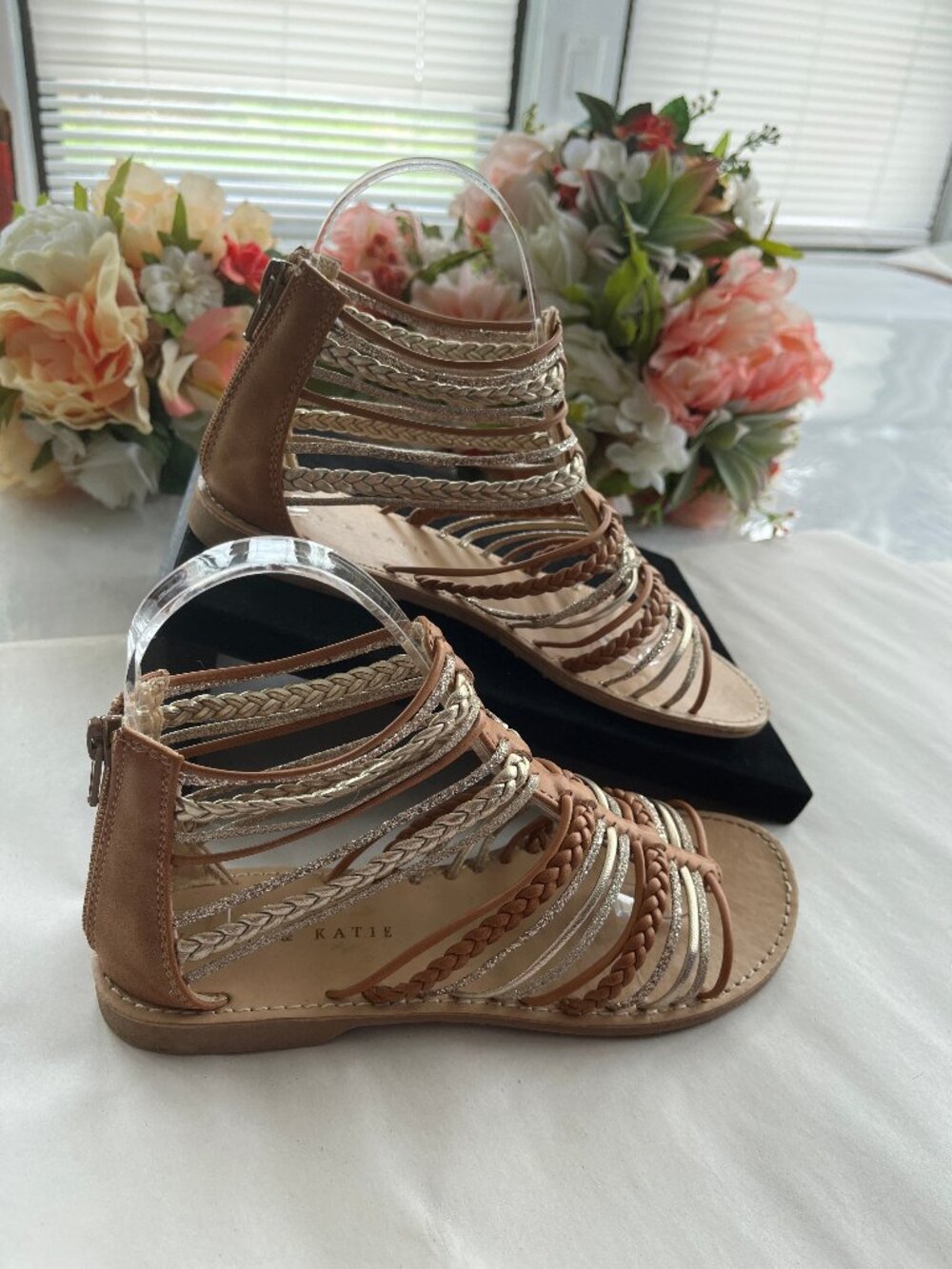 Kelly & Katie Maddy Gladiator Sandals Tan Gold Glitter Size 4M